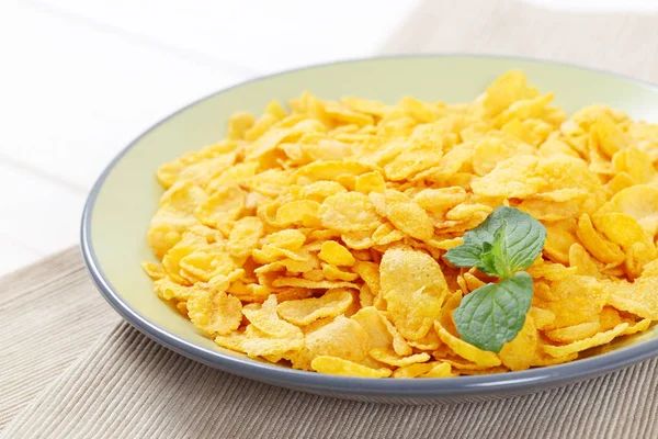 Plate of corn flakes — Stock Photo, Image