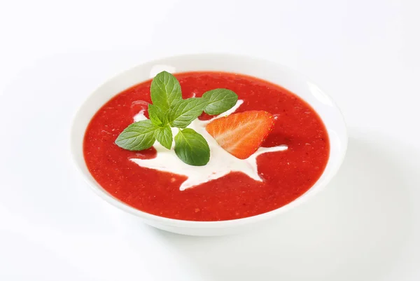 Cold strawberry soup — Stock Photo, Image
