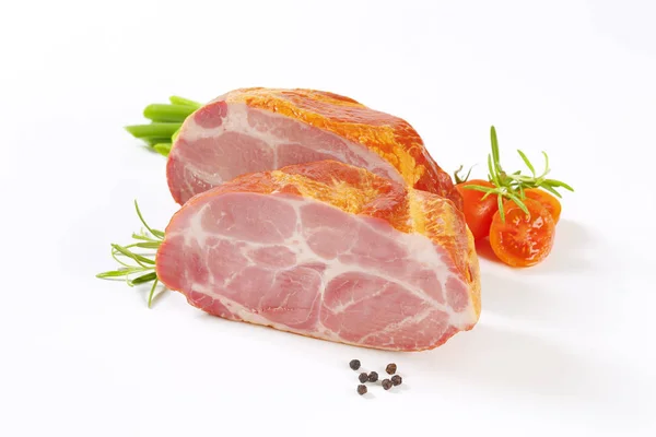 Geräucherter Schweinenacken — Stockfoto