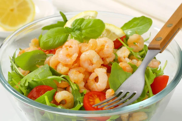 Spicy shrimp salad — Stock Photo, Image