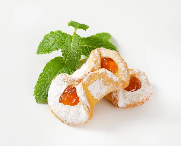 Galletas rellenas de mermelada de albaricoque — Foto de Stock