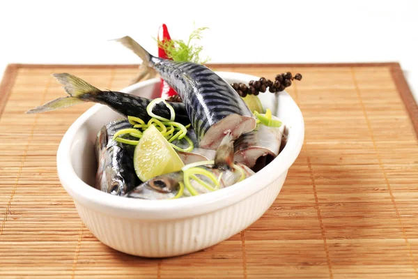 Raw mackerel in a casserole dish — Stock Photo, Image