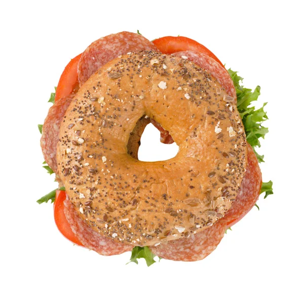 Bagel sandwich met salami — Stockfoto