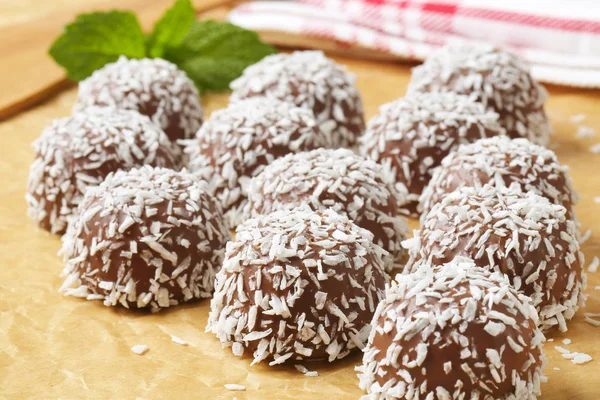 Čokoládové kokosové sněhové koule soubory cookie — Stock fotografie