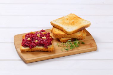 yaymak pancar ile tost