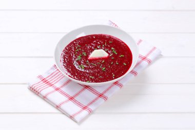 Pancar kremalı çorba.