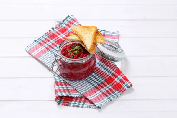 Fresh beetroot puree with toast — Stock Photo, Image