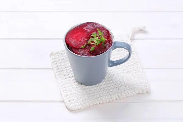 Thin slices of beetroot — Stock Photo, Image