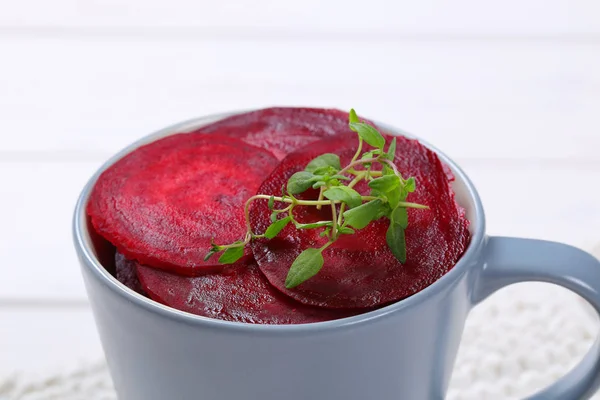 Thin slices of beetroot — Stock Photo, Image