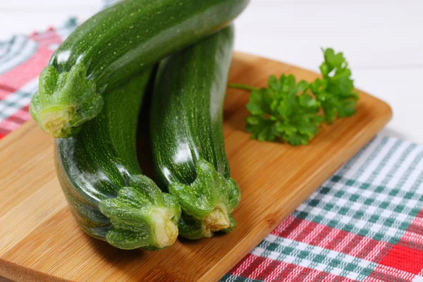 Zucchine verdi fresche — Foto Stock