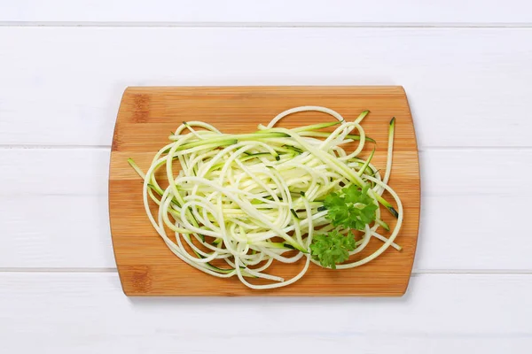 生のズッキーニの麺 — ストック写真