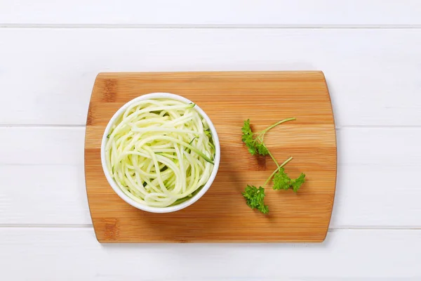 RAW zucchini nudlar — Stockfoto