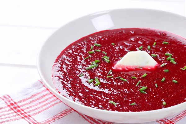 Rote-Bete-Sahnesuppe — Stockfoto