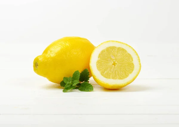 Un citron et demi — Photo