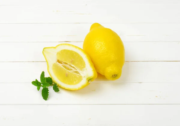 Un citron et demi — Photo