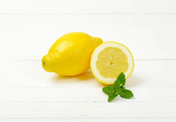 Un citron et demi — Photo