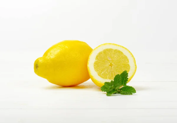 Un citron et demi — Photo