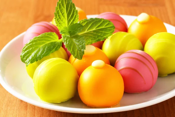 Fruit flavored pralines — Stock Photo, Image