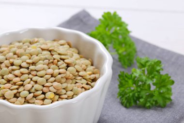 Kuru kahverengi mercimek