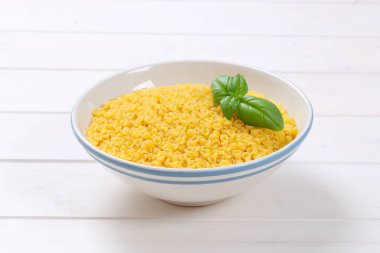 küçük makarna kabukları