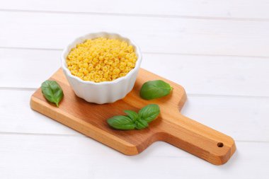 küçük makarna kabukları