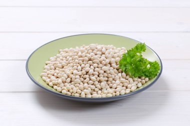 çiğ beyaz fasulye