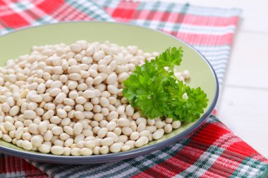 çiğ beyaz fasulye
