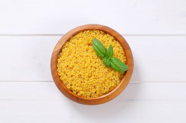 küçük makarna kabukları