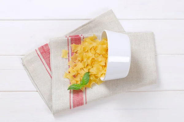 Quadretti - vierkante vorm van pasta — Stockfoto