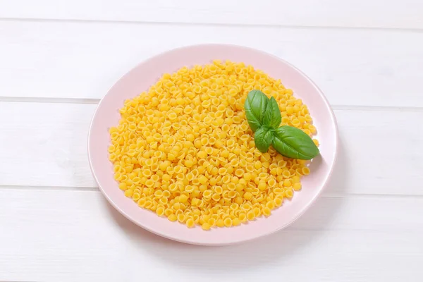 Kleine pasta schelpen — Stockfoto