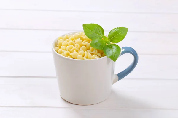 Liten pasta snäckor — Stockfoto