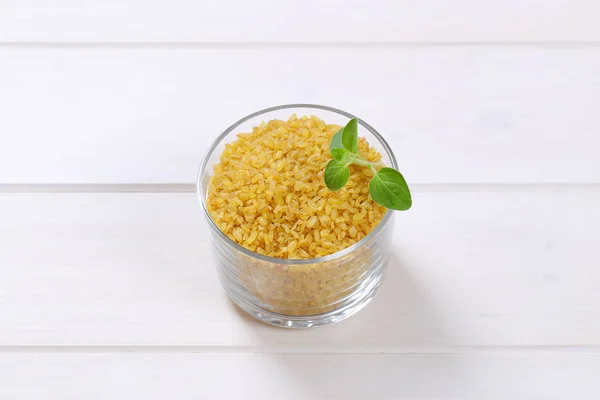 Trockener Weizen-Bulgur — Stockfoto