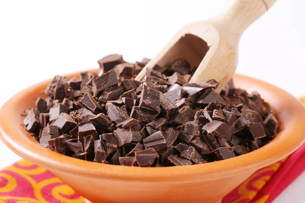 Chopped dark chocolate — Stock Photo, Image