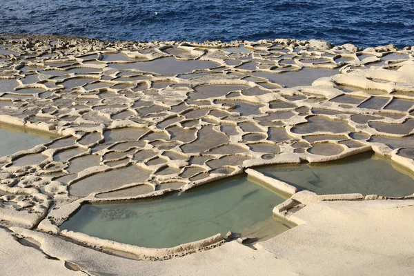 盐蒸发池、 马耳他 — 图库照片
