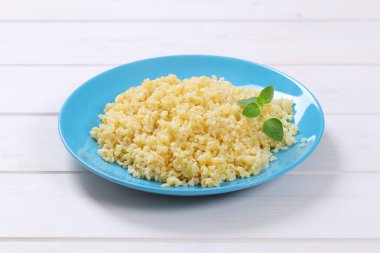 Pişmiş inci arpası