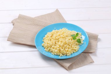 Pişmiş inci arpası