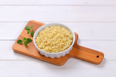 Bütün kabuğu çıkarılmış tane pişmiş