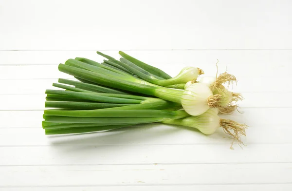 Bund Frühlingszwiebeln — Stockfoto