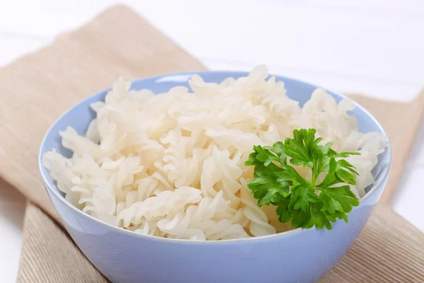 Macarrão de arroz fusilli — Fotografia de Stock