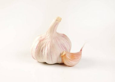 ampul ve diş sarımsak