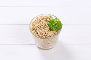 Pişmiş inci arpası