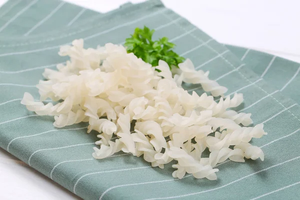 Ryż makaron fusilli — Zdjęcie stockowe