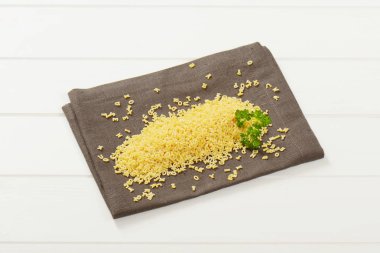 alfabe pişmemiş makarna