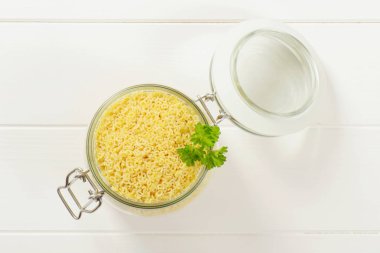 alfabe pişmemiş makarna