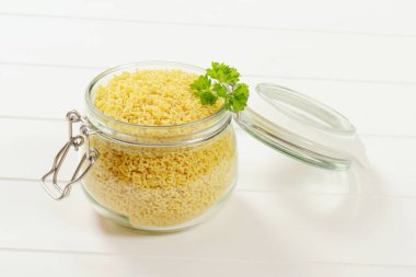 alfabe pişmemiş makarna