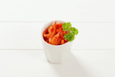 kırmızı biber turşusu