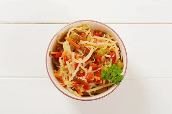漬物豆スプラウトのサラダ — ストック写真