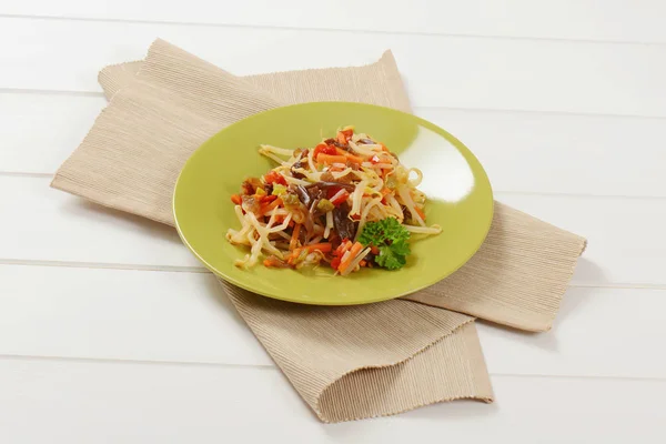 Ensalada de germinado de frijol en vinagre — Foto de Stock