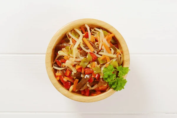 Salada de broto de feijão em conserva — Fotografia de Stock