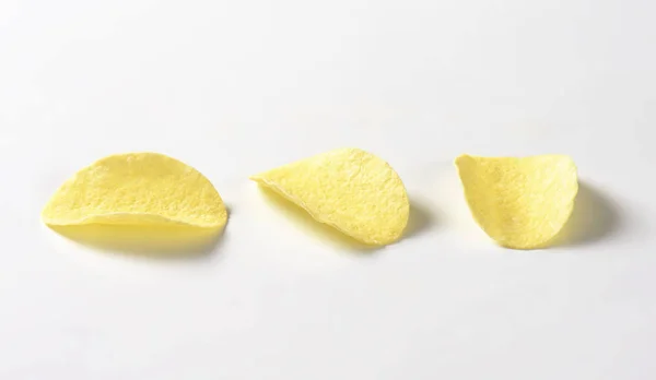 Gesalzene Kartoffelchips — Stockfoto